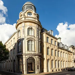 Sapphire House Antwerp, Autograph Collection מלון